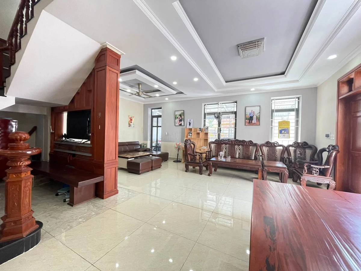 Bán biệt thự sân vườn Vạn Xuân Villa 374m2, 4PN - Ảnh thu nhỏ 3