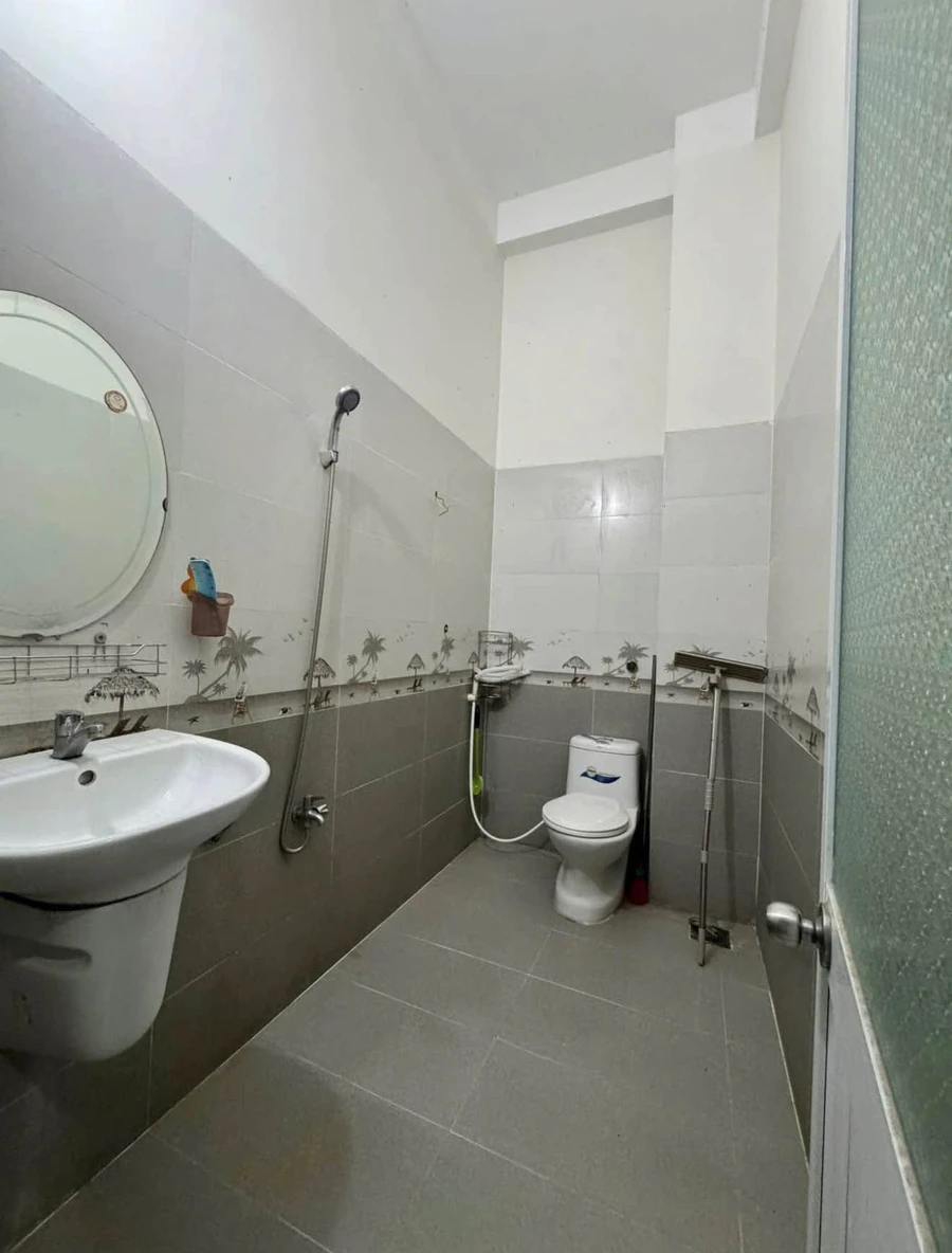 Bán nhà 3 tầng mặt tiền Quy Nhơn 40m² - Ảnh thu nhỏ 5