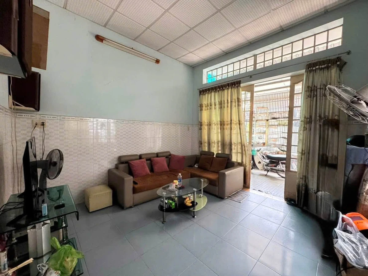 Bán nhà cấp 4 110m2 sổ riêng, đường xe hơi, gần nhà thờ Phúc Hải, Nguyễn Ái Quốc - Ảnh thu nhỏ 3