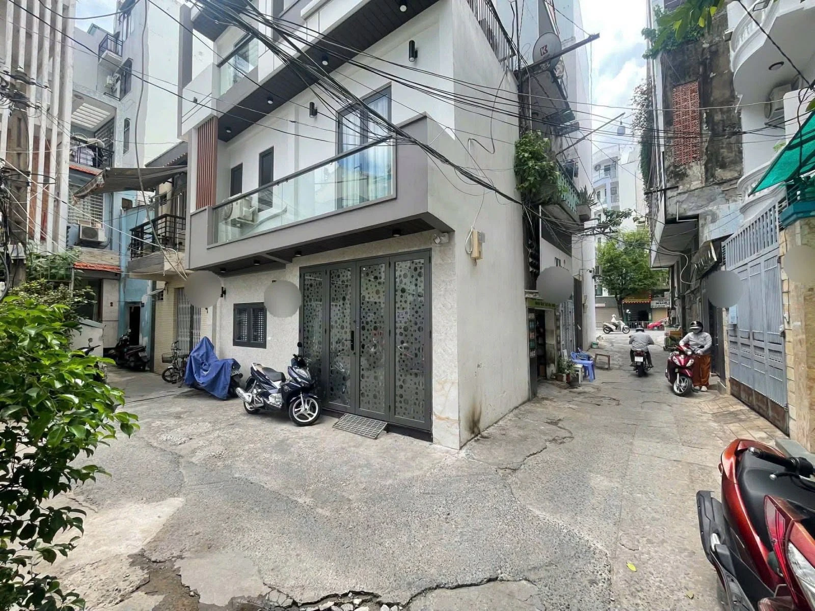 Bán nhà 5 tầng kiểu Châu Âu 3PN, 300m² Bình Thạnh 10.7 tỷ - Ảnh 1