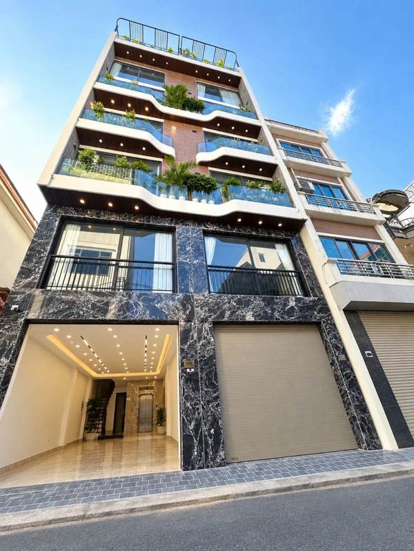 Bán nhà phố 7 tầng thang máy 60m² Long Biên, Hà Nội
