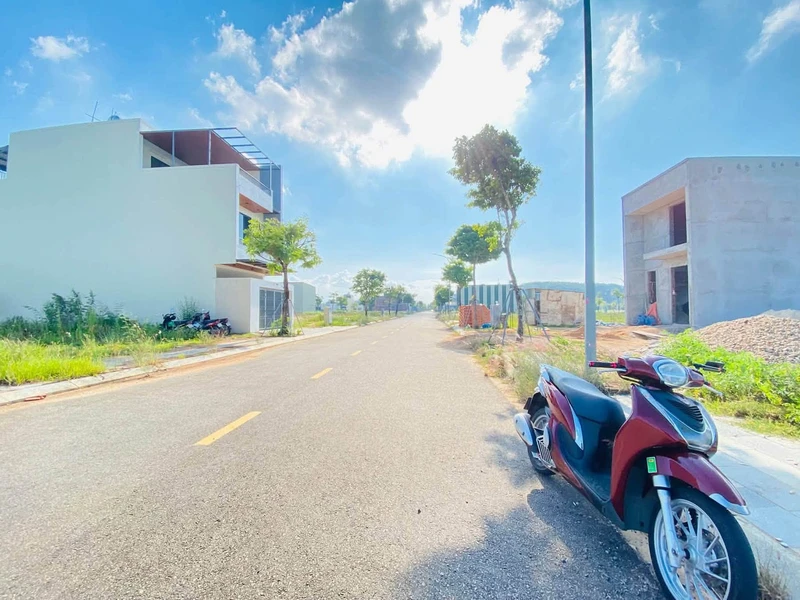 Bán đất KDC 577 gần Phố Đi Bộ 100 m2, 1,4 tỷ, Quảng Ngãi