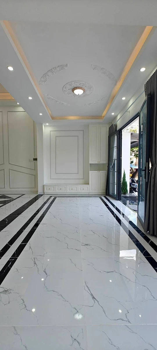 Bán nhà tân cổ điển mặt tiền Thành Thái Rạch Giá 158m² 5.49 tỷ - Ảnh thu nhỏ 2