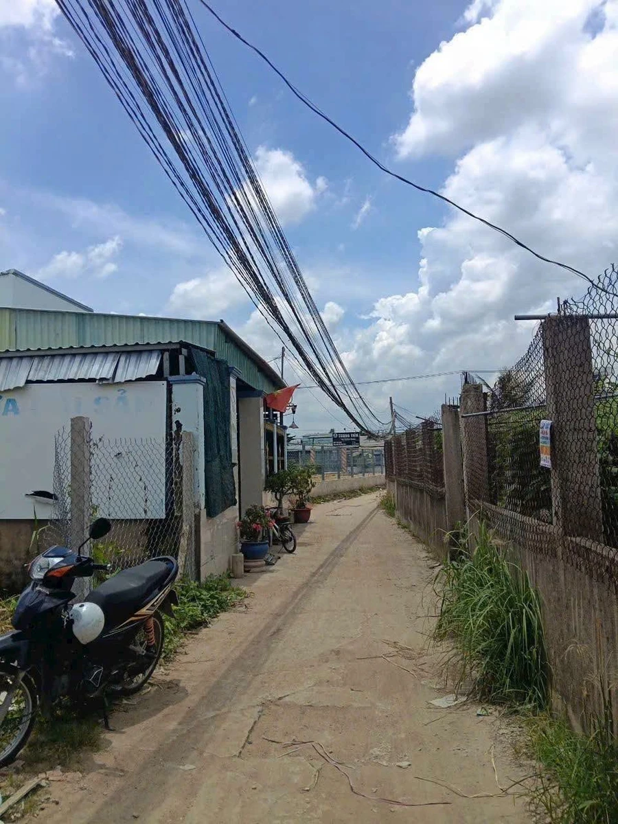 Bán nhà 2 tầng 4PN 100m² Tân Kim Cần Giuộc Long An - Ảnh thu nhỏ 2