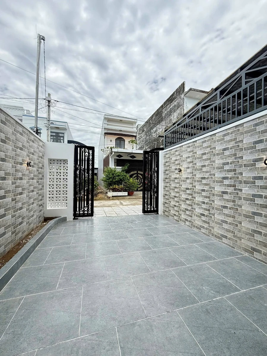 Bán nhà phố 1 trệt 1 lầu 4PN, 3WC gần đường Liên Hương, Rạch Giá, An Giang - Ảnh thu nhỏ 5