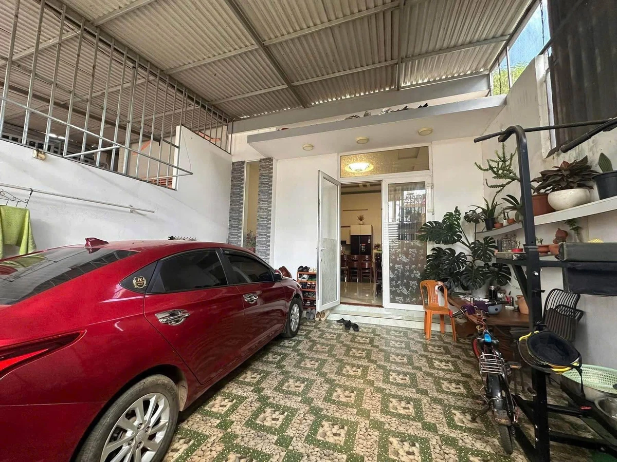 Bán nhà mê lửng 3PN sân ô tô 100m² Tân Phú giá 3.3 tỷ - Ảnh thu nhỏ 3