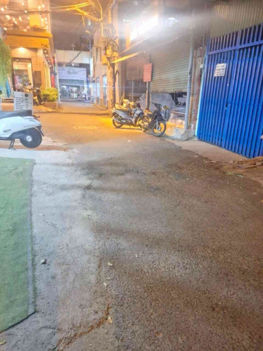 Bán dãy trọ 14 phòng 298m2 đường Nguyễn Văn Quá, gần cầu Tham Lương, Quận 12, giá 19,8 tỷ - Ảnh thu nhỏ 2