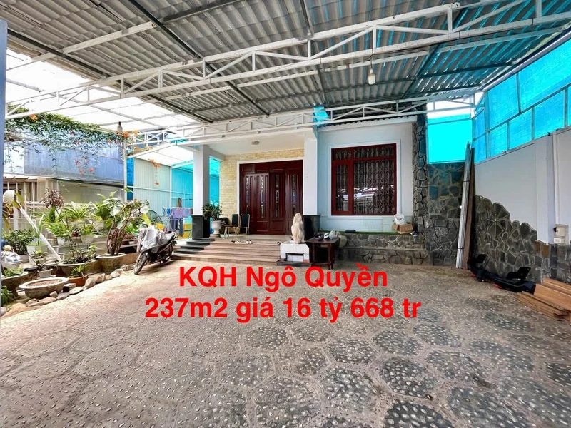 Bán biệt thự 2 mặt tiền 237 m2 giá 16 tỷ 668 triệu Đà Lạt
