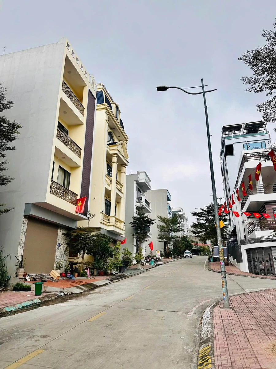 Bán đất Hạ Long Đồi Ngân Hàng 81m2, 75 triệu/m2 - Ảnh thu nhỏ 2