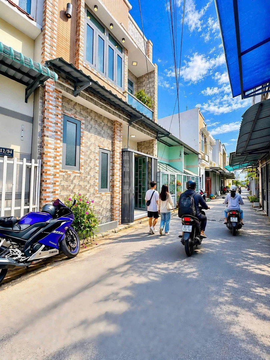Bán nhà 2 phòng ngủ 84m² Hoàng Quốc Việt 2,35 tỷ - Ảnh thu nhỏ 3