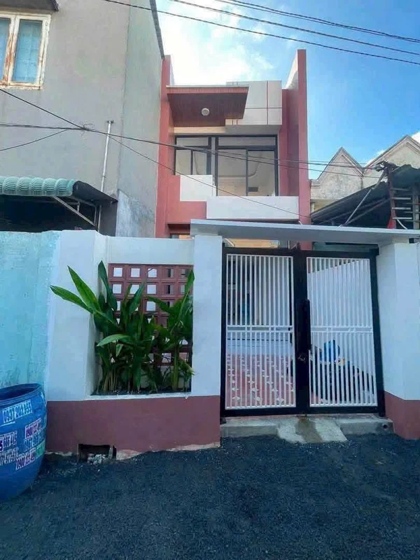 Bán nhà 1 trệt 1 lầu 63m2 Trần Hưng Đạo Dĩ An, giá 3 tỷ