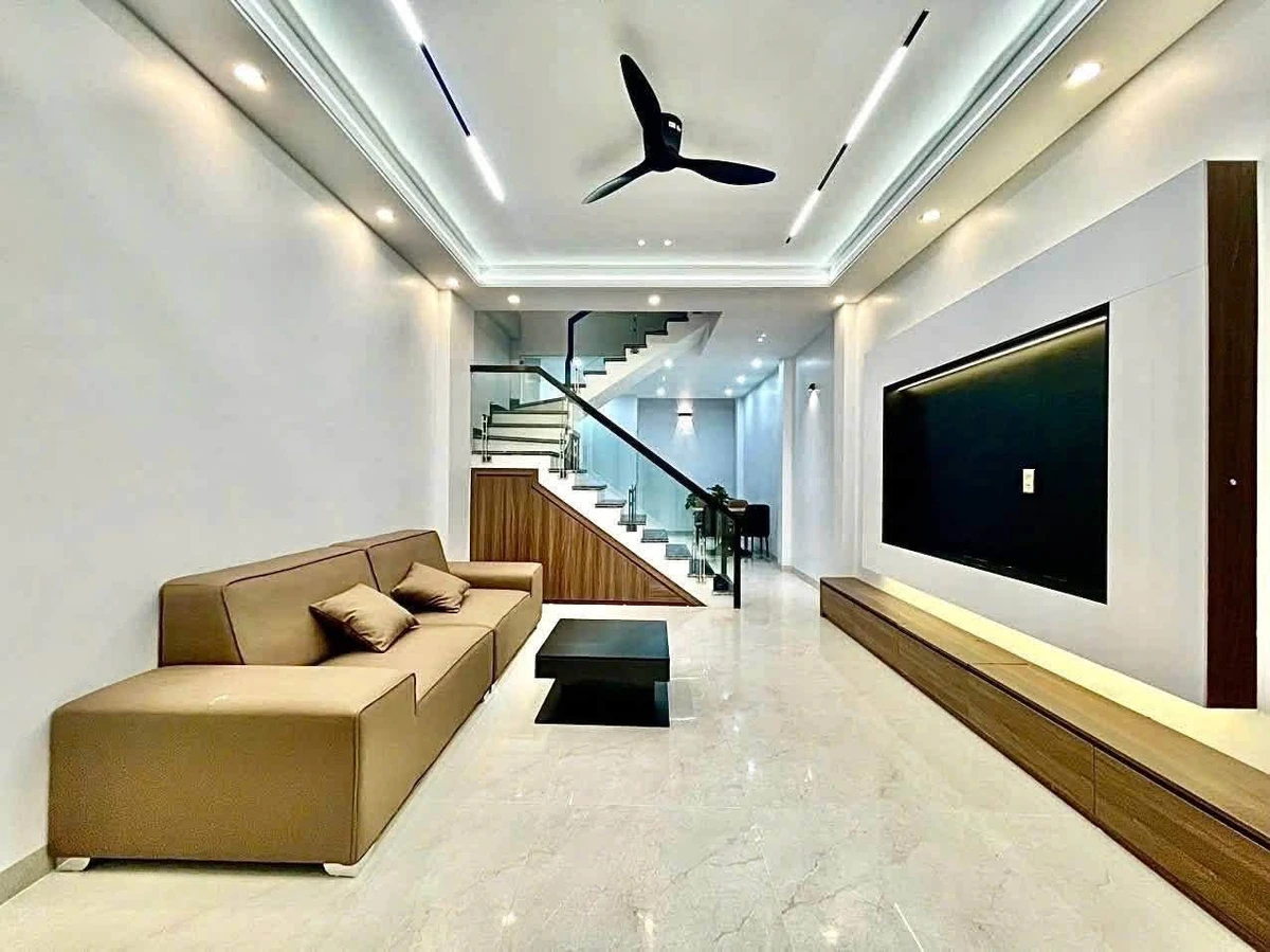Bán nhà 3 tầng 65m² sân cổng riêng Thiên Lôi, Lê Chân, Hải Phòng 3,7 tỷ - Ảnh thu nhỏ 2