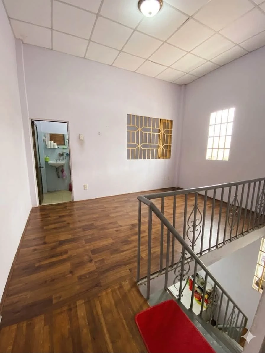 Bán nhà 2 tầng mới 52m2 hẻm xe hơi Thới An 19A, gần UBND Quận 12, giá 4,15 tỷ - Ảnh thu nhỏ 3