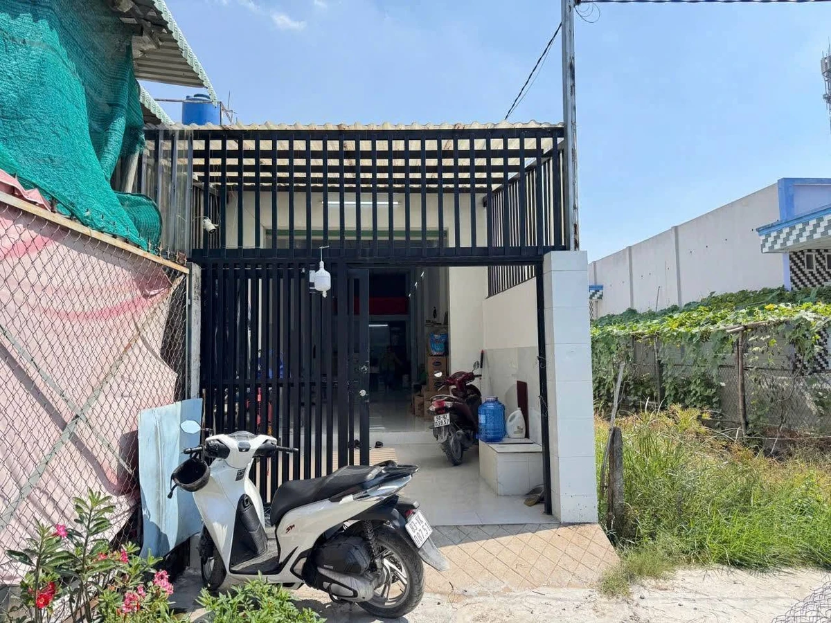 Bán nhà Long An, Đức Hòa 120m² 1 tỷ 4 - Ảnh 1