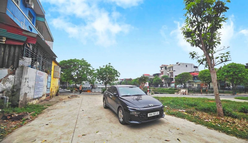 Bán lô đất 2 mặt tiền 70m2 P. Bắc Giang, 1 tỷ
