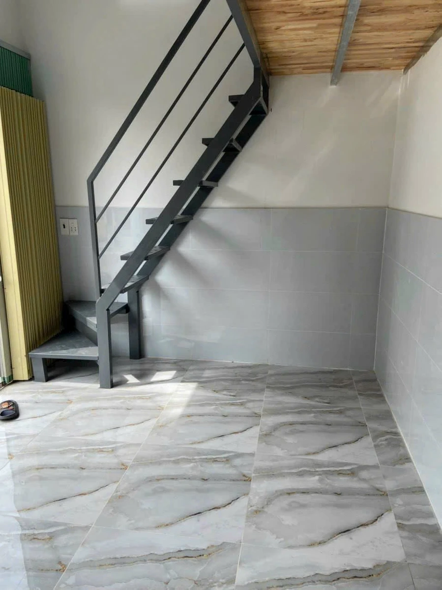 Cho thuê phòng trọ 16m² gác lửng Quận 12 - 2.5tr/tháng - Ảnh thu nhỏ 2