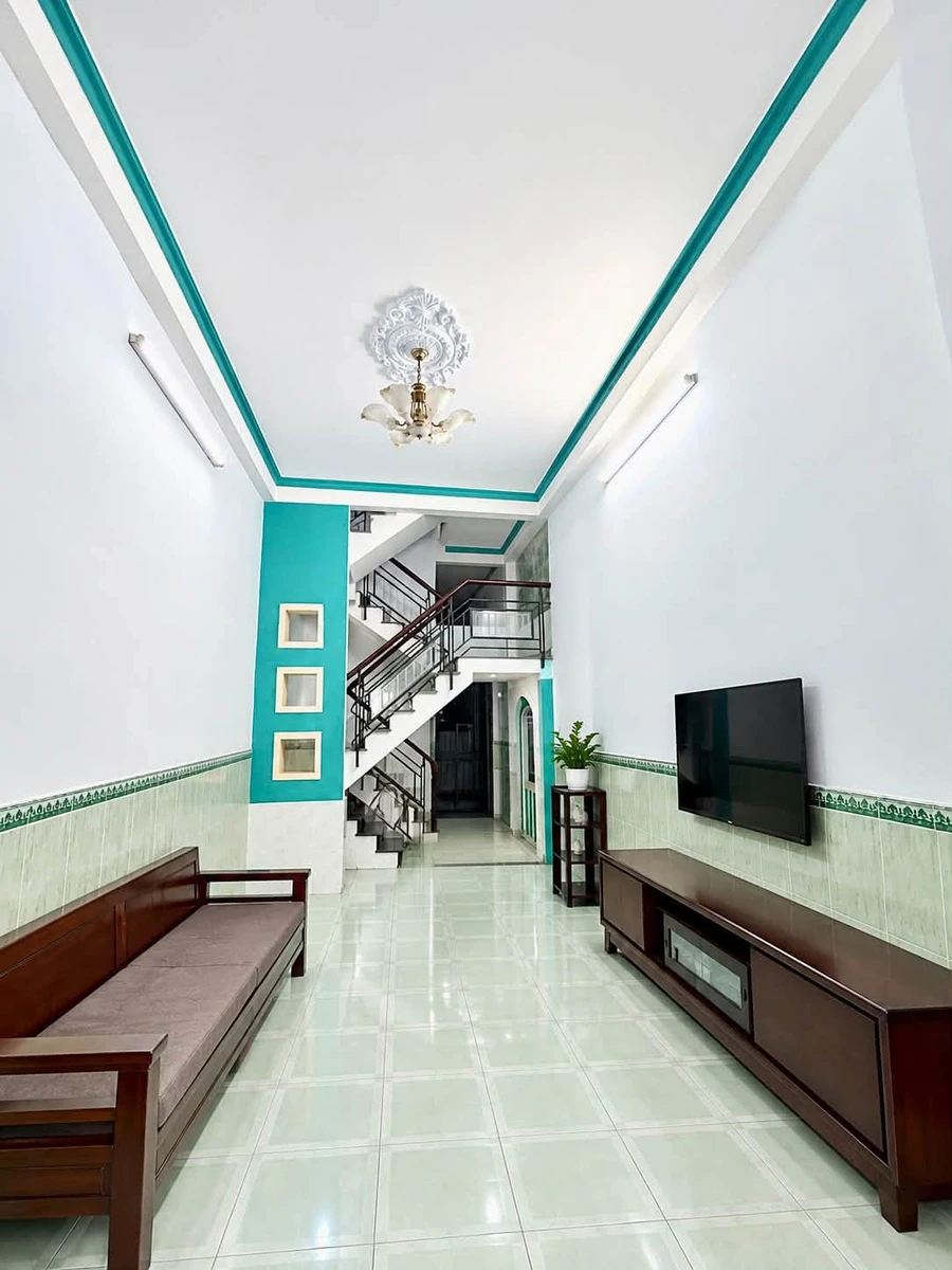 Bán nhà mặt tiền Quận 4, 100m2, 3 phòng ngủ, 6 tỷ - Ảnh thu nhỏ 2