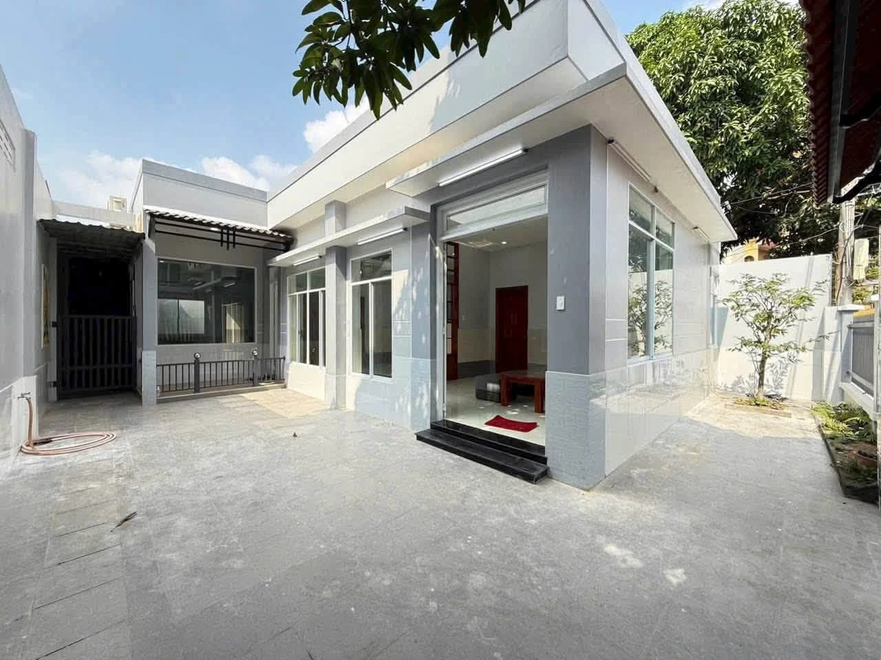 Bán nhà phố 195m² 3 phòng ngủ Bến Tre 2.95 tỷ - Ảnh 1