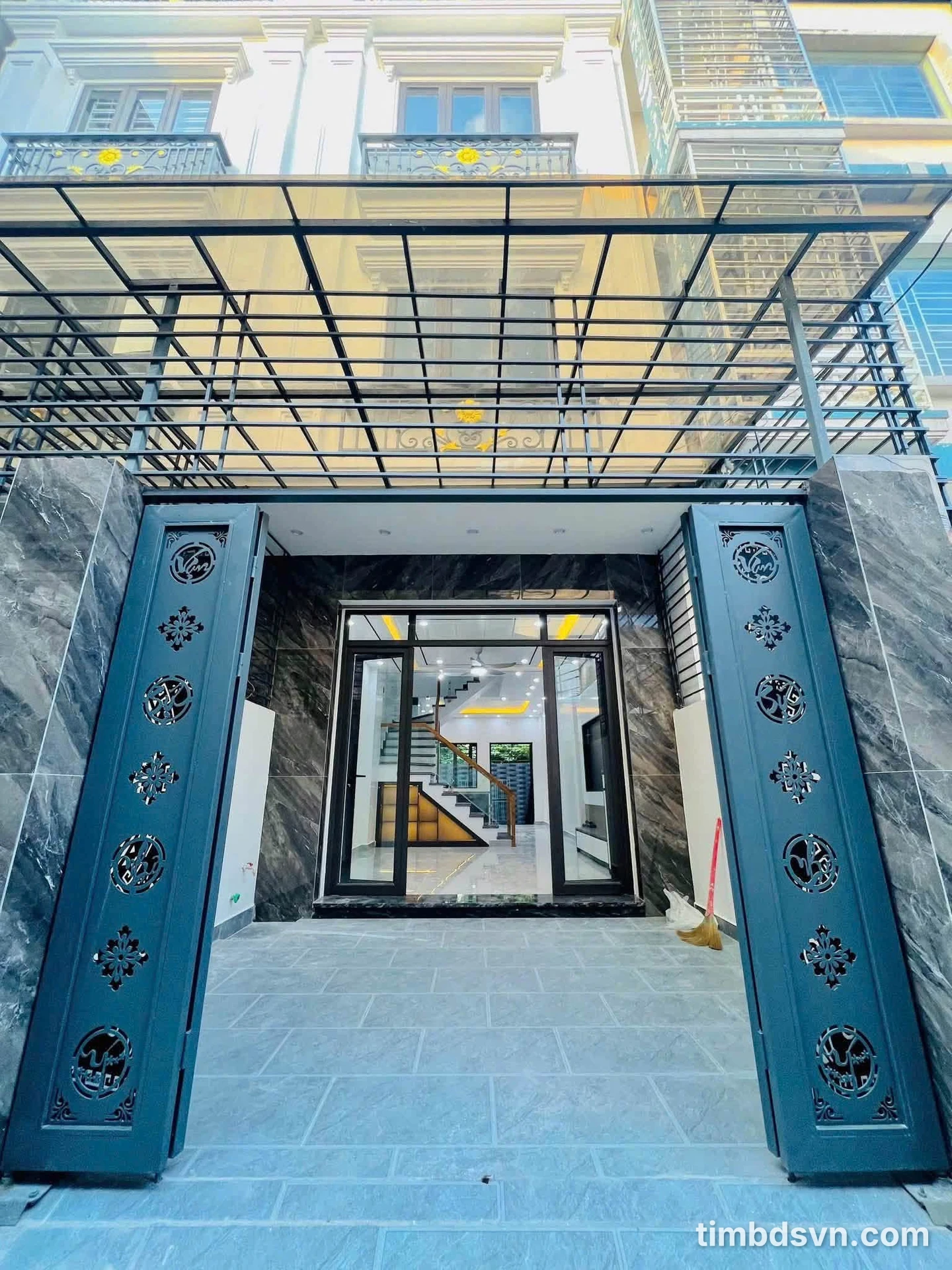 Cho thuê nhà 4 tầng 4PN 60m2 Thiên Lôi, 15 triệu/tháng - Ảnh 1