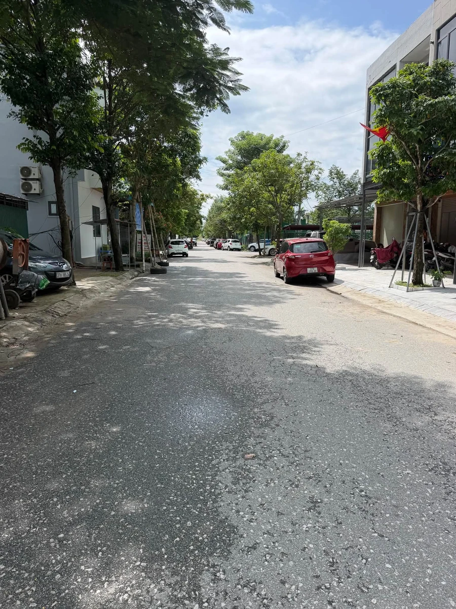 Bán nhà 3 tầng 4PN 126m² full nội thất Cửa Tiền - Ảnh thu nhỏ 4