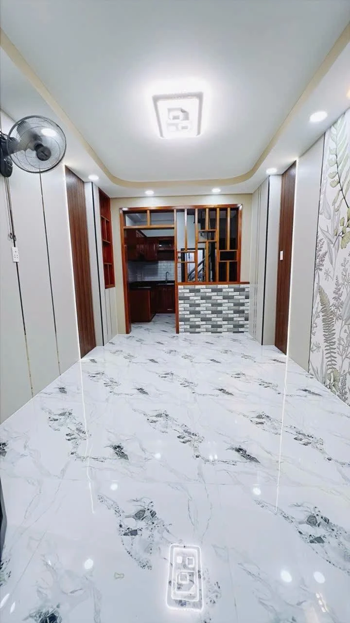 Bán nhà 4 tầng 80m2 gần Vĩnh Hội Quận 4, giá 6,7 tỷ - Ảnh 1