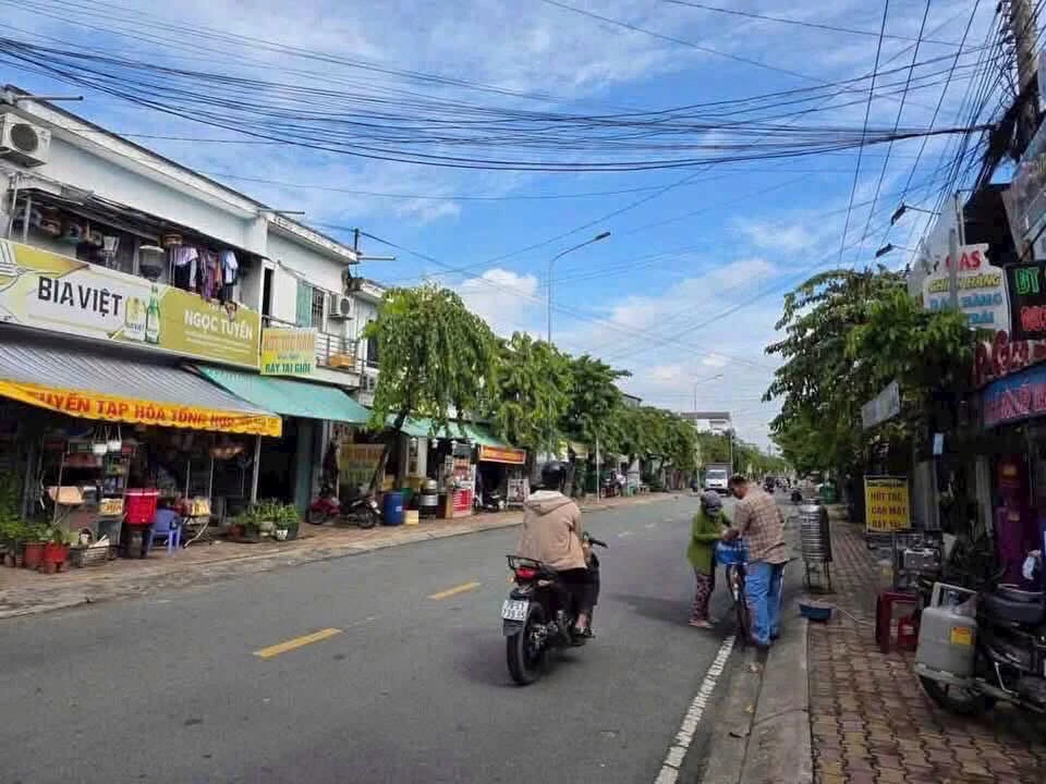 Bán nhà mặt tiền Nguyễn Chí Thanh Lái Thiêu 62,5m² 3,99 tỷ - Ảnh thu nhỏ 3
