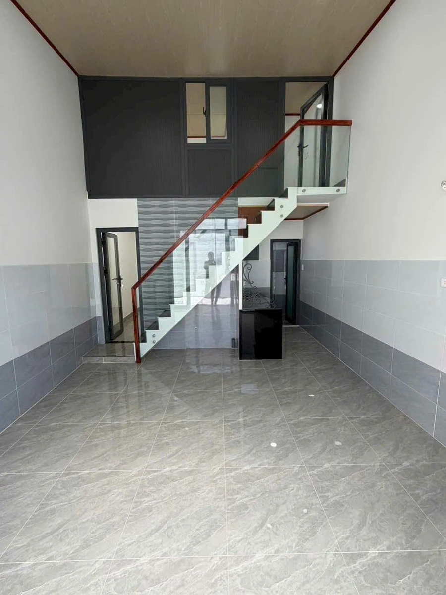 Bán nhà hẻm Nguyễn Văn Linh Quận 7, 32m², 2PN 2WC, 1,59 tỷ - Ảnh thu nhỏ 3
