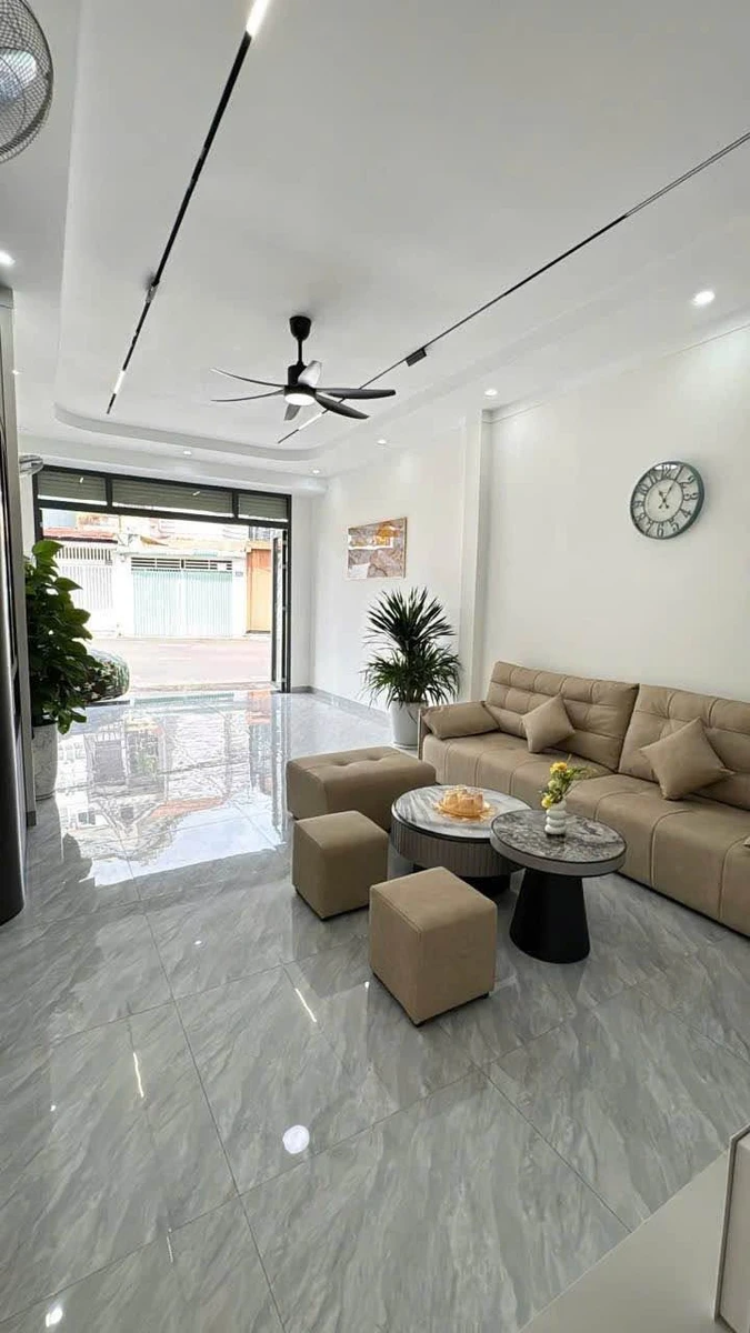 Bán nhà mặt tiền Hùng Vương, 3PN, 70m2, Quận 5 - Ảnh thu nhỏ 2