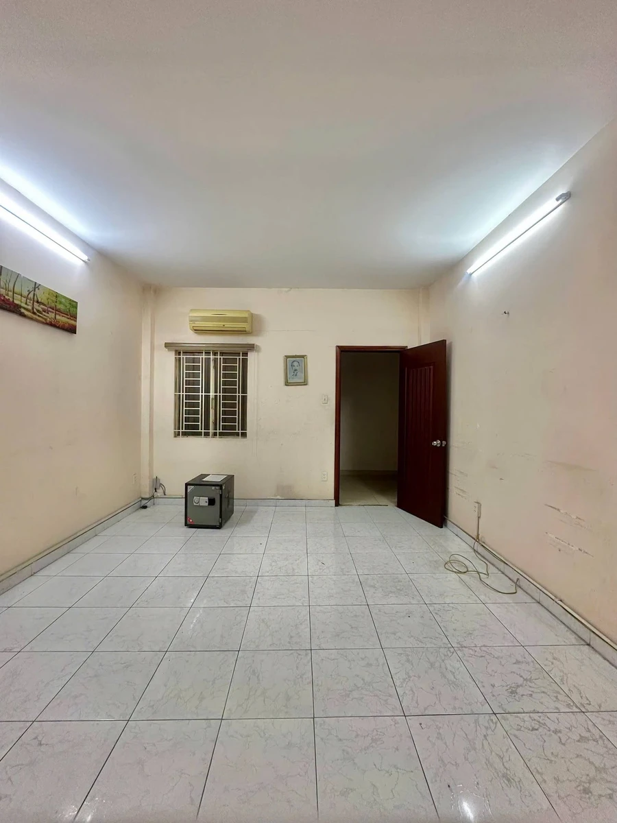 Bán nhà hẻm 8m 75m2 4 phòng Quận 10 - Ảnh thu nhỏ 3