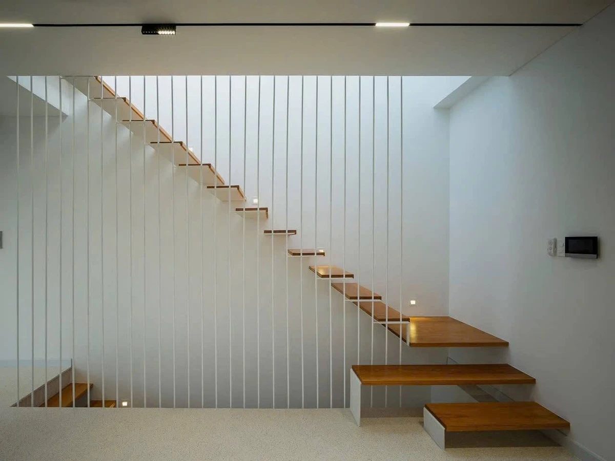 Bán nhà mặt tiền góc Bùi Văn Thêm, Phường 9, Phú Nhuận, 5.5x14.5m, thang máy, 29 tỷ - Ảnh thu nhỏ 2