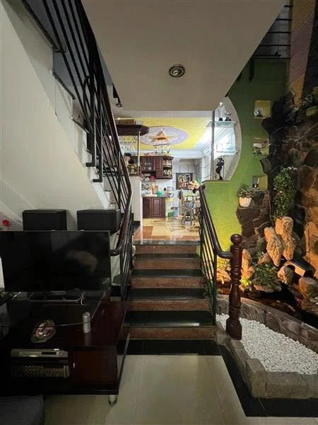 Bán nhà 60m2, 4 tầng, 6PN, 7WC gần Phan Xích Long, Phú Nhuận - Ảnh thu nhỏ 3