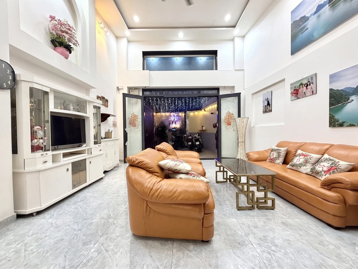 Bán nhà 5 tầng 125m² Nguyễn Kiệm, gầu ôtô, giá 12.3 tỷ - Ảnh thu nhỏ 2