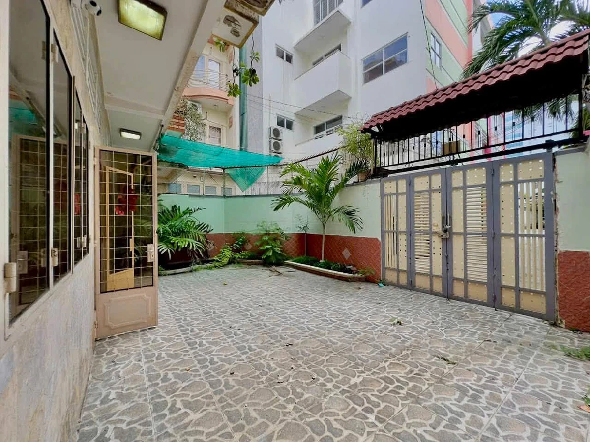 Bán nhà sân vườn 131m² 4PN Phú Nhuận - Ảnh thu nhỏ 2