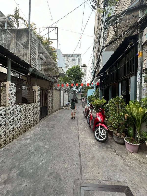 Bán nhà cấp 4 72m² đường Nguyễn Văn Lượng, gần CityLand, Gò Vấp, giá 4,39 tỷ