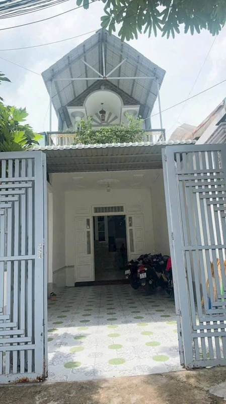 Cho thuê nhà 3PN 90m2 gần Ngã 4 Chiêu Liêu, Dĩ An