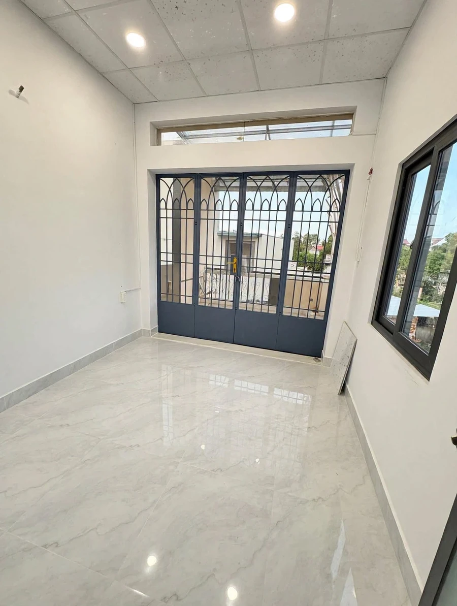 Bán nhà 2 tầng 35m² đường 3 Tháng 2, Quận 10 - 6,3 tỷ - Ảnh thu nhỏ 2