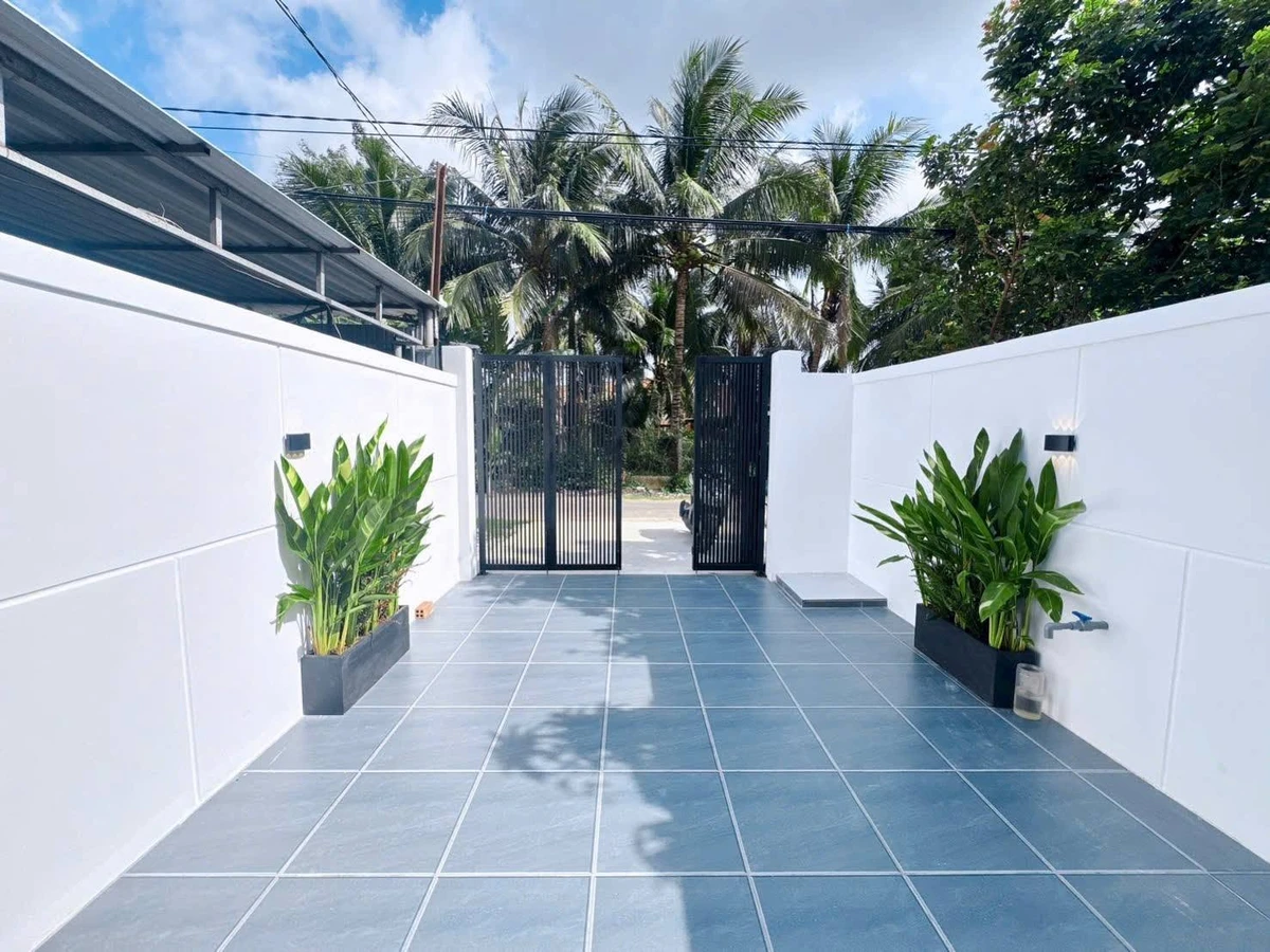 Nhà mới 100% 4x23m, 2 phòng ngủ, sân ô tô 880 triệu Quận 12 - Ảnh thu nhỏ 3
