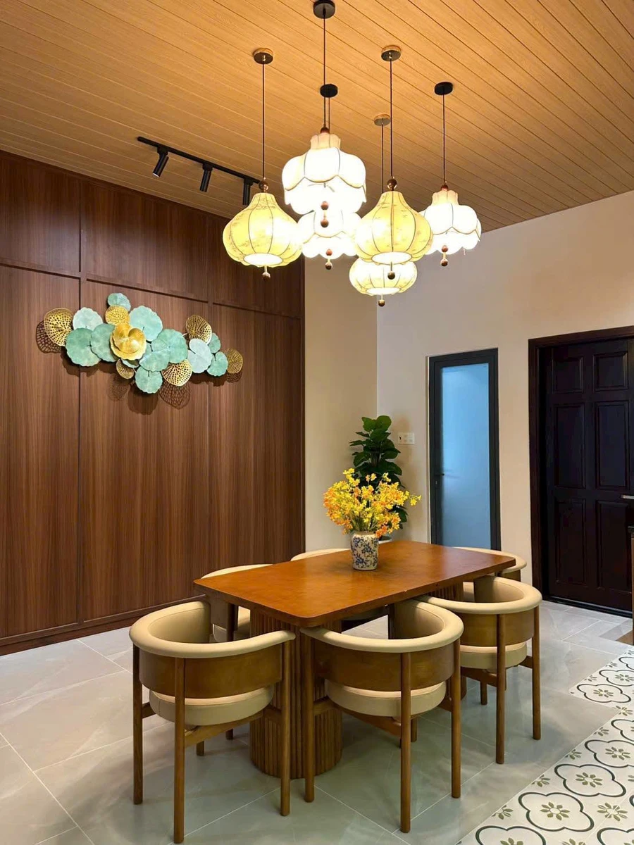 Bán nhà mặt tiền Tú Xương 120m2, 4PN 4WC Bình Chánh - Ảnh thu nhỏ 5
