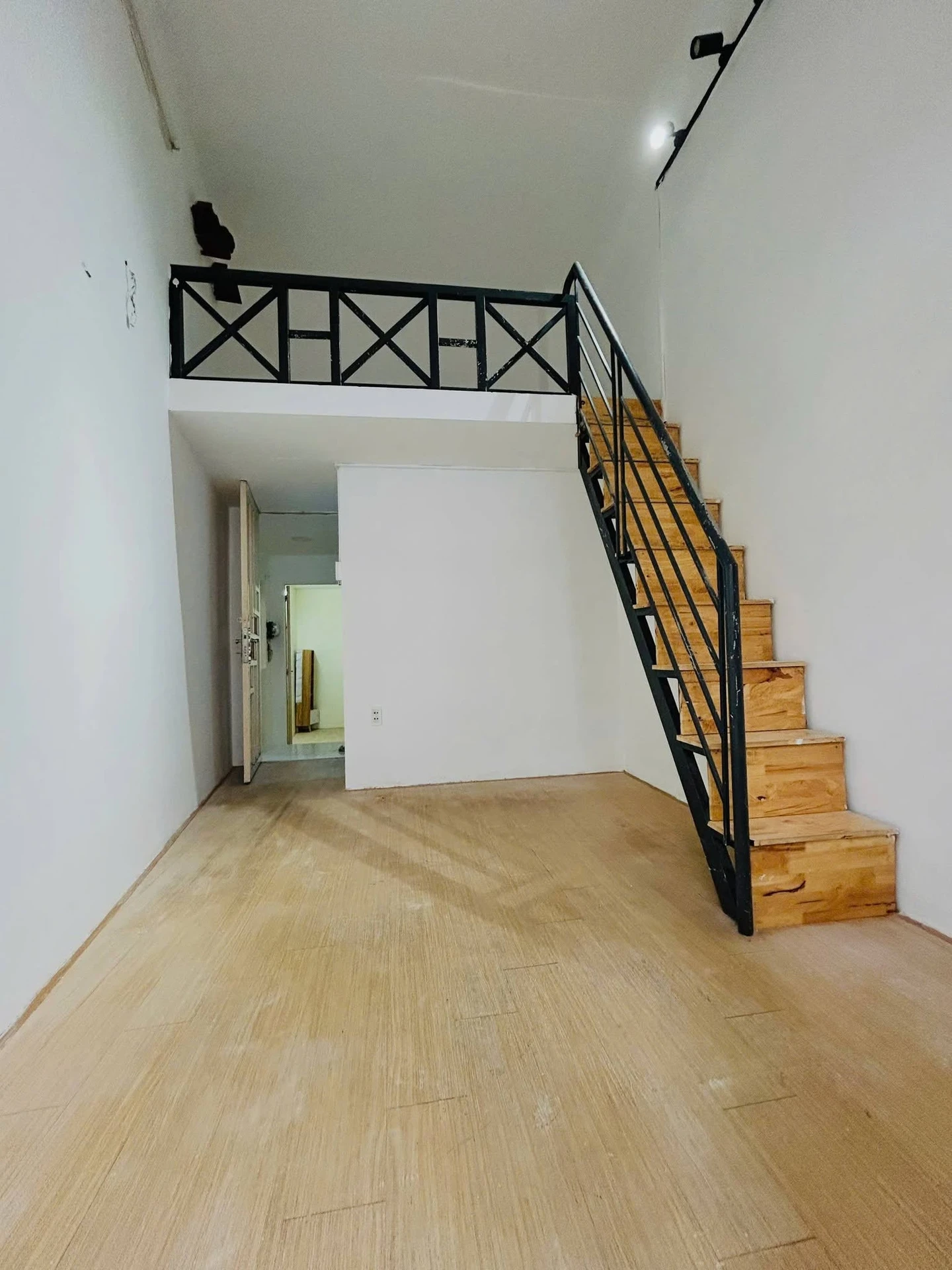 Cho thuê nhà hẻm Trường Chinh Tân Bình 4PN 42m² 11 triệu/tháng - Ảnh 1