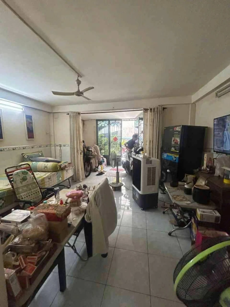 Bán nhà hẻm xe hơi 1 trệt 1 lửng 1 lầu 3PN, 4,4x9m, khu Chợ Lớn Quận 6, giá nhỉnh 5 tỷ - Ảnh 1