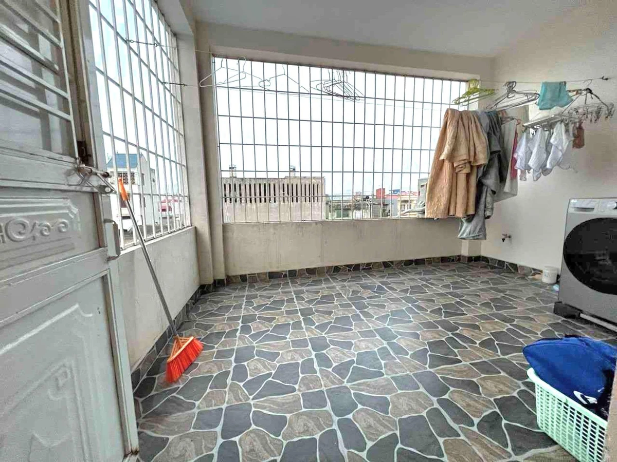 Bán nhà 45m² 4 tầng 4 PN Phố Hoàng Quý 3,5 tỷ - Ảnh thu nhỏ 5