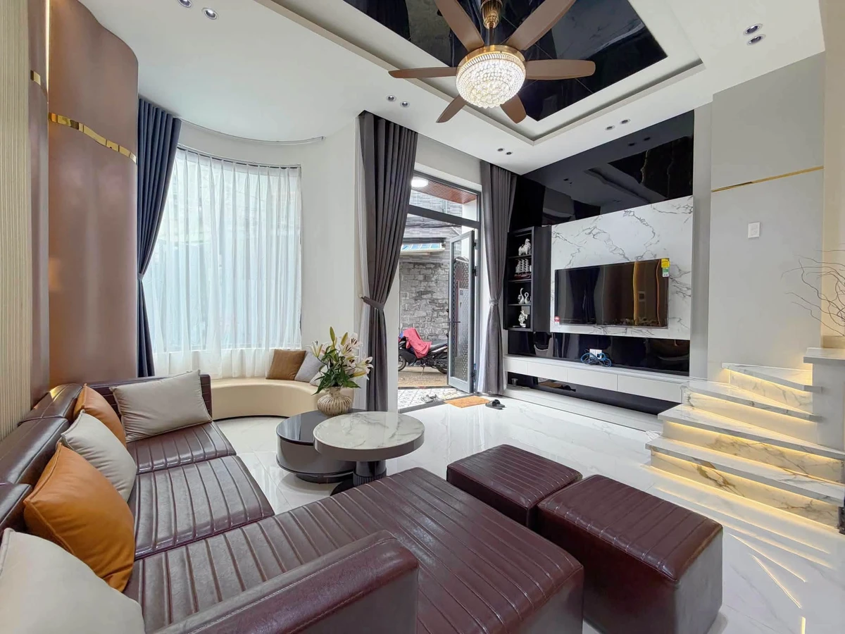 Nhà 3 tầng bán Hoàng Diệu, Đà Nẵng, 180m², 6.45 tỷ - Ảnh thu nhỏ 4