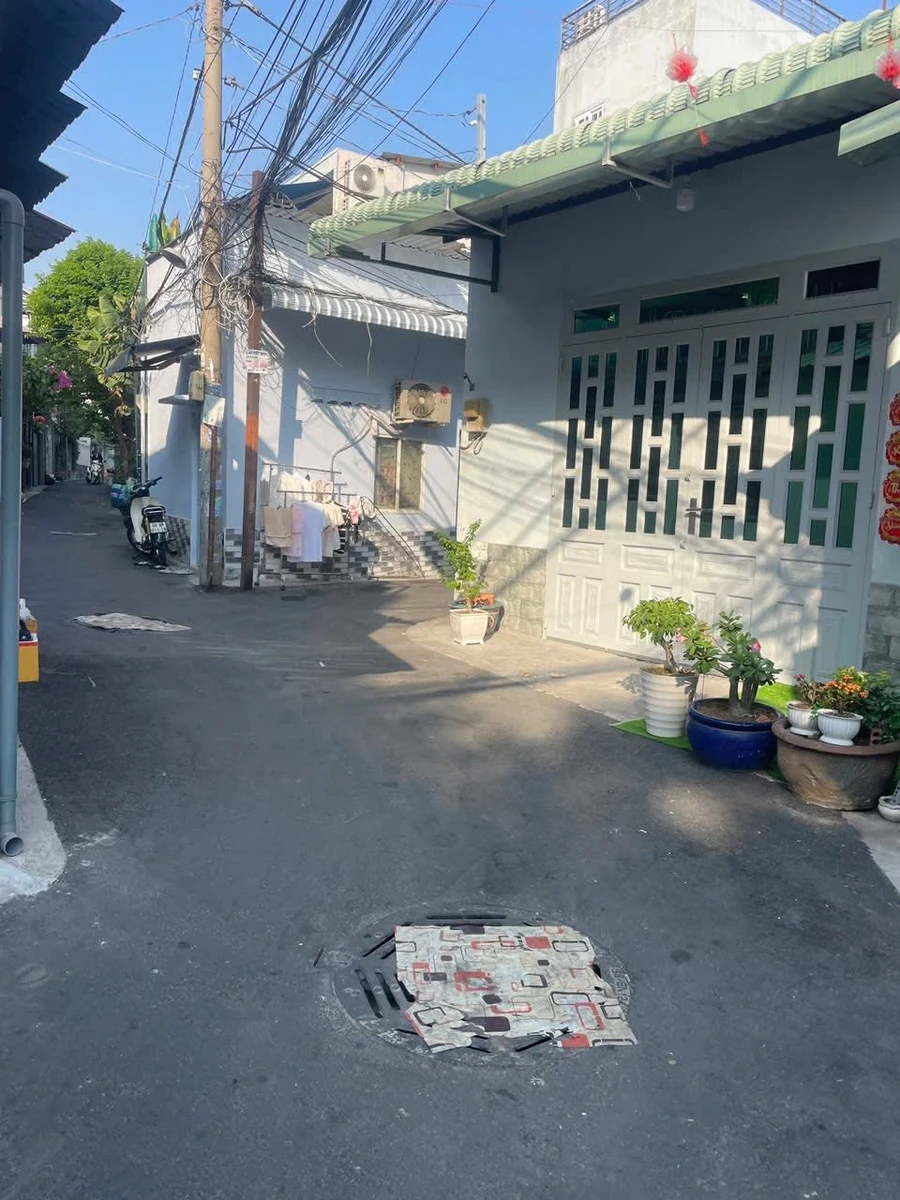 Bán nhà 1 trệt 2 lầu sân thượng 57,6m2, 4PN, giá 5,5 tỷ tại Linh Tây, Thủ Đức - Ảnh thu nhỏ 2
