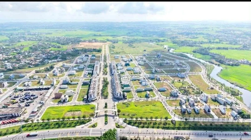 Bán đất nền 105 m² hướng Đông Quảng Ngãi 1.6 tỷ