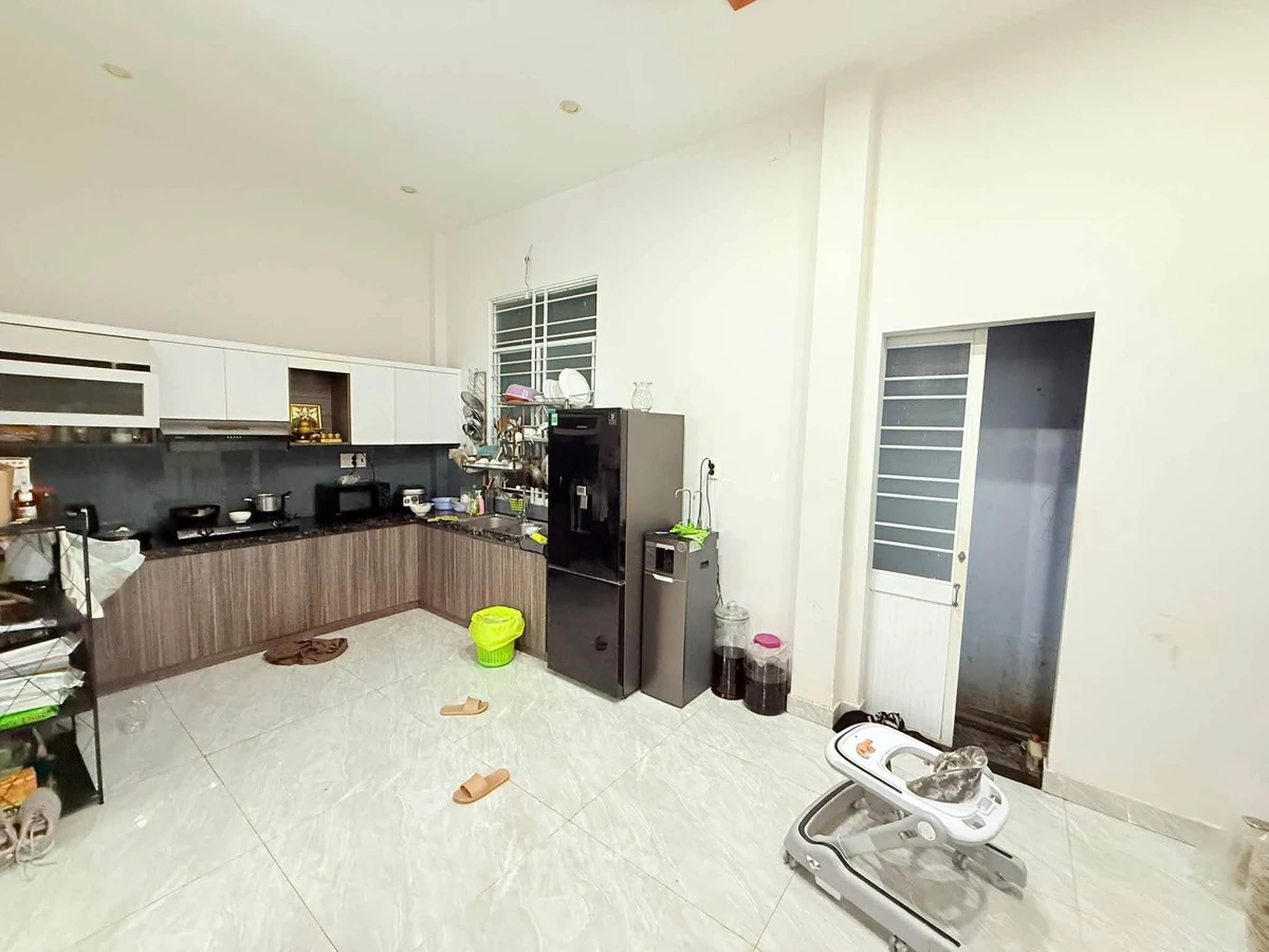 Bán nhà 3PN 119m2 đường Nguyễn Hới Vũng Tàu 7,5 tỷ - Ảnh thu nhỏ 2