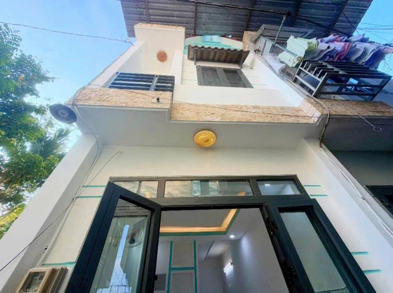 Bán nhà 1 trệt 2 lầu 4PN 25,6m2 đường TL41 Thới An Quận 12, giá 1,29 tỷ