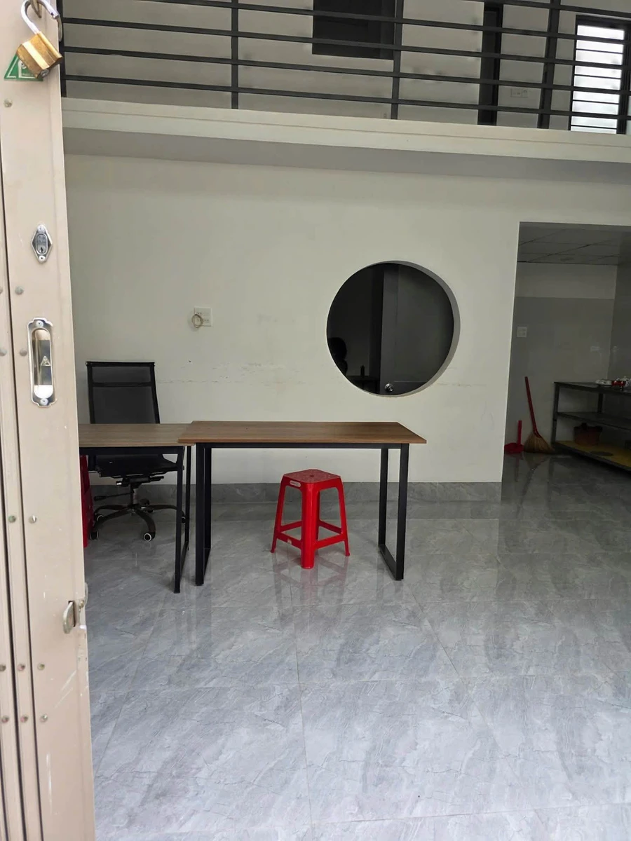 Bán nhà hẻm 1,5 tầng 42,5m² Lê Hồng Phong Quy Nhơn - Ảnh 1