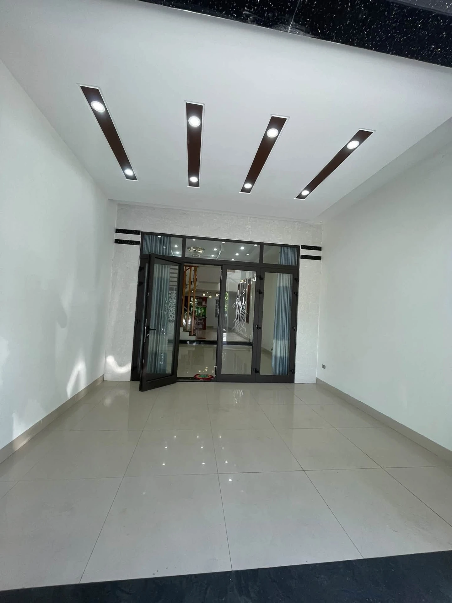 Bán nhà 3 tầng mặt tiền 81m² giá 6 tỷ Thanh Khê Đà Nẵng - Ảnh 1