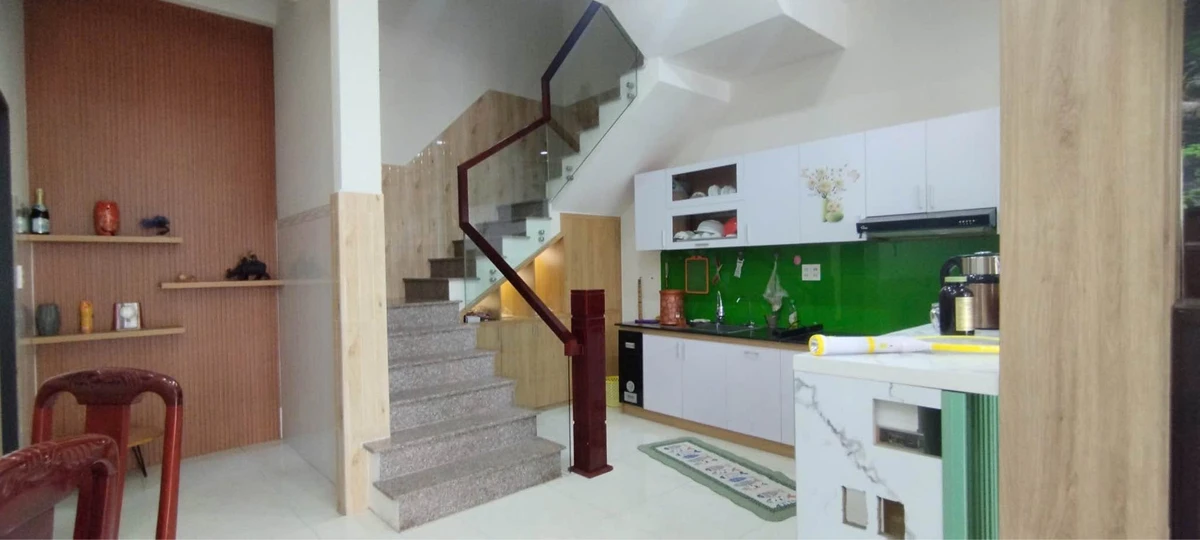 Cho thuê nhà 3.5 tầng 60m2 mặt tiền đường C1 Nha Trang - Ảnh thu nhỏ 2