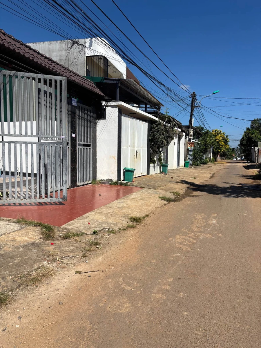 Bán nhà 60m² 3 phòng ngủ gần Buôn Hdok, Ea Kao - Ảnh thu nhỏ 2